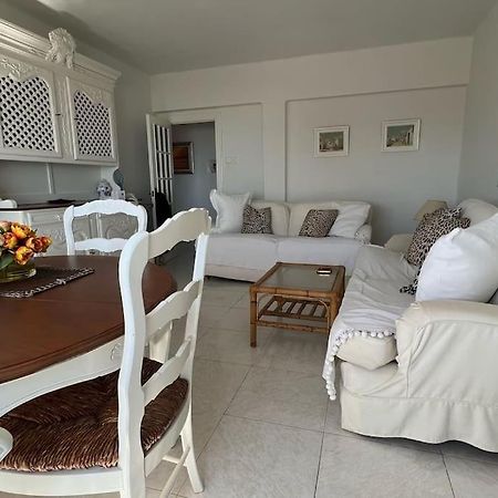 Apartamento Con Acceso Directo A La Playa Apartment Valencia Bagian luar foto
